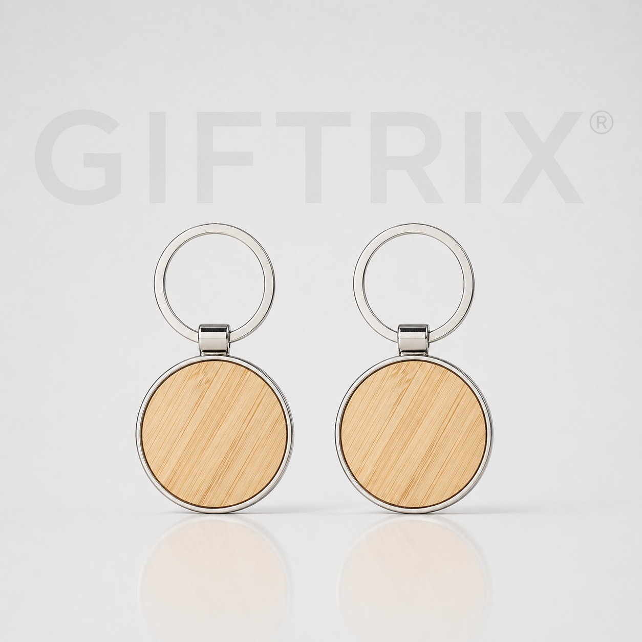 Bamboo round keychain with chrome ring